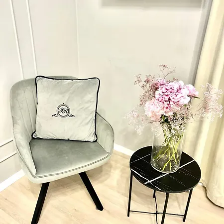 Family Boutique 4 Апартаменти *