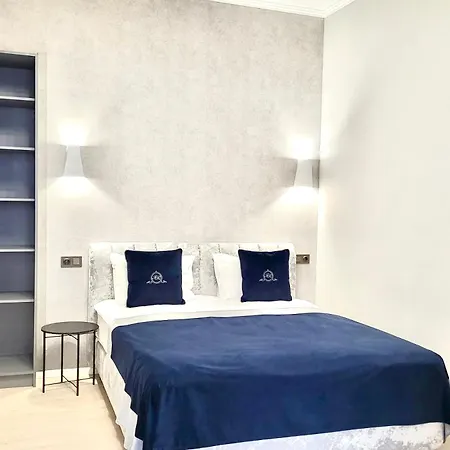 Family Boutique 4 Апартаменти *